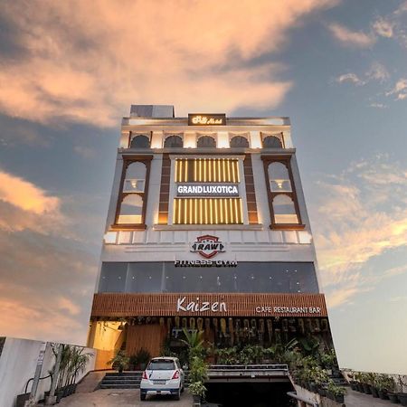 Grand Luxotica By Dls Hotels Dehradun Exterior photo